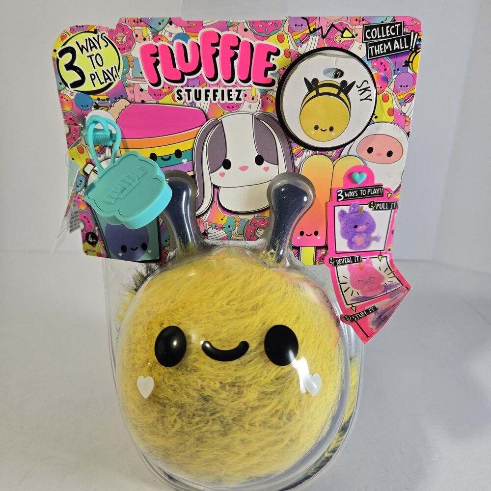 Fluffie Stuffiez Bee 3 Ways To Play! Pull It Reveal It Stuff It. BRAND NEW